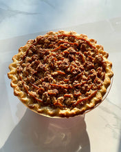 Load image into Gallery viewer, Dutch Apple Pie by Freme Craiche
